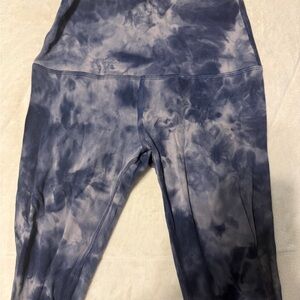 Lululemon Athletica Blue Tie-Dye Leggings